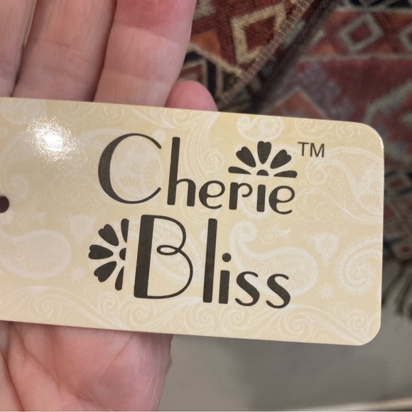 CHERIE BLISS Navy and South Western Pattern Large Scarf Shawl New with Tag - Picture 5 of 11